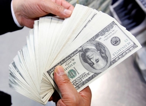 news image for Dollar creeps higher ahead of US, China economic data